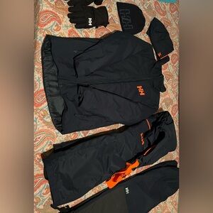 Helly Hansen complete ski set. Size 12. Navy blue.